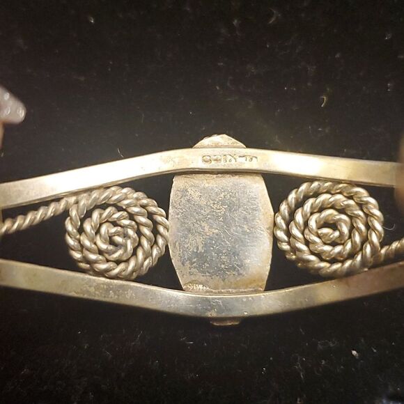 Vintage Alpaca Mexico Silver & Faux Turquoise Chip Inlay oval Cuff Bracelet - Picture 4 of 6
